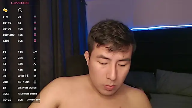 andrewmhilton  online show from September 30, 2025, 5:57 am