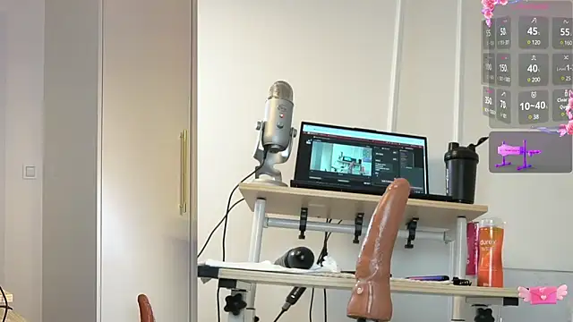 Snapshot of Miss69Ri99 chatting on March 9, 2025, 11:14 pm Miss69Ri99 online show from March 9, 2025, 11:14 pm