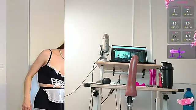 Snapshot of Miss69Ri99 chatting on March 7, 2025, 8:11 pm Miss69Ri99 online show from March 7, 2025, 8:11 pm