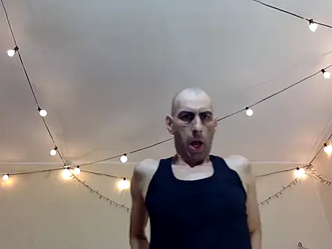 Snapshot of HandsomeAlfie chatting on September 18, 2025, 2:14 am HandsomeAlfie online show from September 18, 2025, 2:14 am