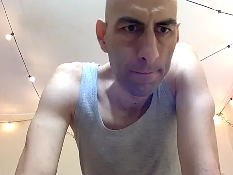 Snapshot of HandsomeAlfie chatting on September 27, 2025, 8:20 am HandsomeAlfie online show from September 27, 2025, 8:20 am