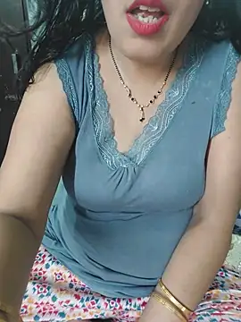 Poojabhabi101 online show from July 6, 2026, 6:09 am