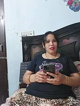 Poojabhabi101 online show from June 18, 2026, 7:29 am