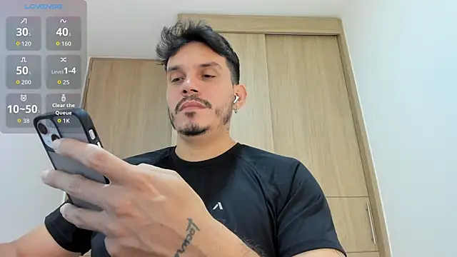 alejandro stark online show from October 29, 2025, 4:00 am