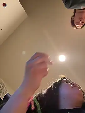 Snapshot of LiverandBrat77 chatting on March 27, 2026, 2:31 am LiverandBrat77 online show from March 27, 2026, 2:31 am