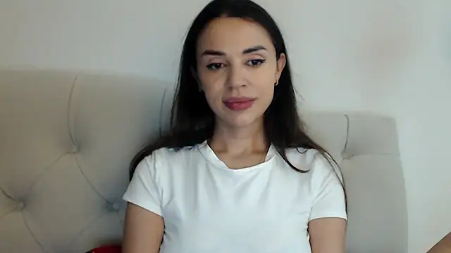 Mika Gold online show from November 8, 2025, 5:05 pm