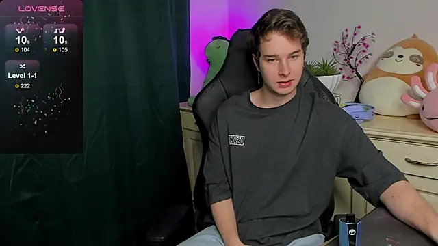 Vincent Strong online show from September 14, 2025, 8:15 am