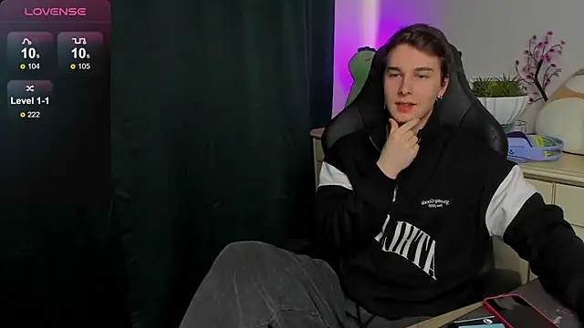 Vincent Strong online show from September 29, 2025, 12:55 pm