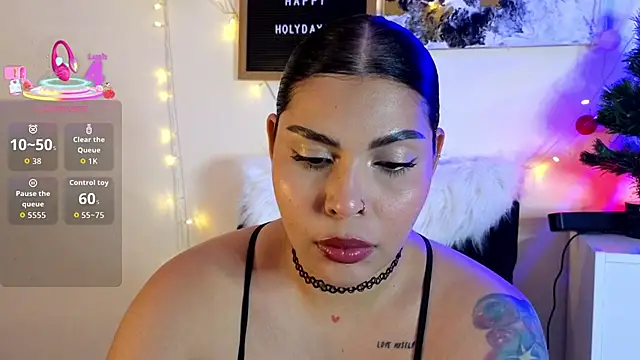 GigiiStone online show from November 24, 2025, 9:26 pm