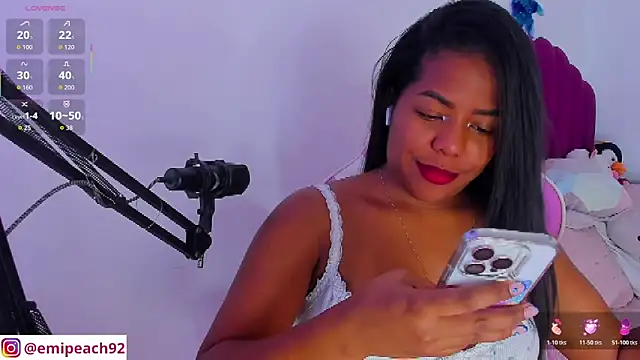 samanthaabloom online show from February 18, 2026, 3:26 am