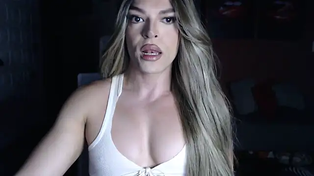 Snapshot of allifit01 chatting on March 14, 2026, 10:32 am allifit01 online show from March 14, 2026, 10:32 am