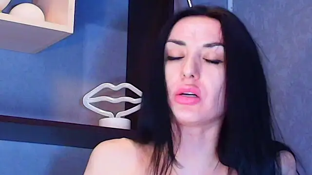Snapshot of Siaconna chatting on March 11, 2025, 6:08 am Siaconna online show from March 11, 2025, 6:08 am
