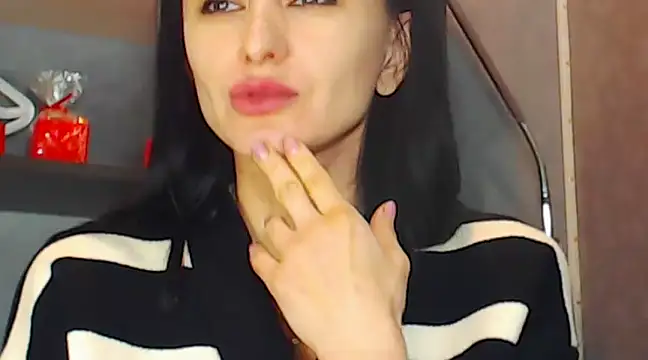 Snapshot of Siaconna chatting on February 12, 2025, 9:42 am Siaconna online show from February 12, 2025, 9:42 am