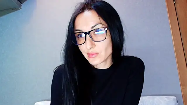 Snapshot of Siaconna chatting on September 19, 2025, 5:44 am Siaconna online show from September 19, 2025, 5:44 am