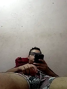 Snapshot of Novin18RJ chatting on February 18, 2025, 1:44 pm Novin18RJ online show from February 18, 2025, 1:44 pm