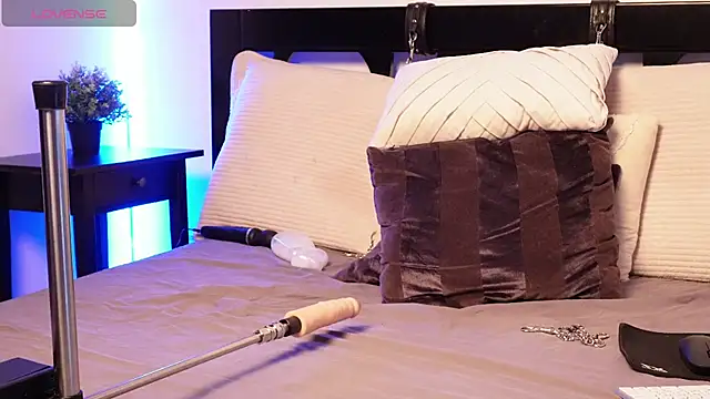 AmandaWat online show from February 4, 2025, 1:27 pm