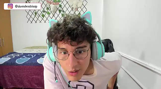 Jackson Careyy online show from February 5, 2025, 9:07 pm