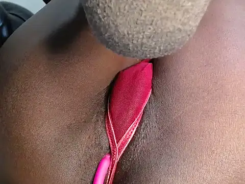 santa queenn online show from February 26, 2026, 9:53 am