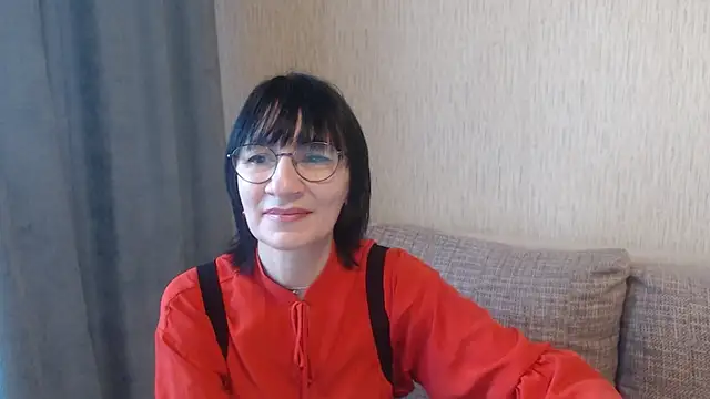 Snapshot of Erica95Bloom chatting on March 7, 2025, 2:12 pm Erica95Bloom online show from March 7, 2025, 2:12 pm