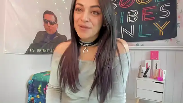 Snapshot of LovelyAzucena chatting on October 9, 2025, 3:12 pm LovelyAzucena online show from October 9, 2025, 3:12 pm
