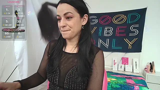 LovelyAzucena online show from March 12, 2026, 2:21 pm