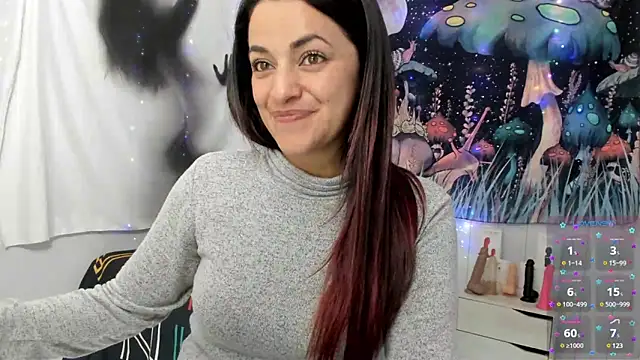 Snapshot of LovelyAzucena chatting on February 18, 2025, 9:09 pm LovelyAzucena online show from February 18, 2025, 9:09 pm
