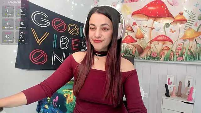 Snapshot of LovelyAzucena chatting on March 11, 2025, 2:29 pm LovelyAzucena online show from March 11, 2025, 2:29 pm