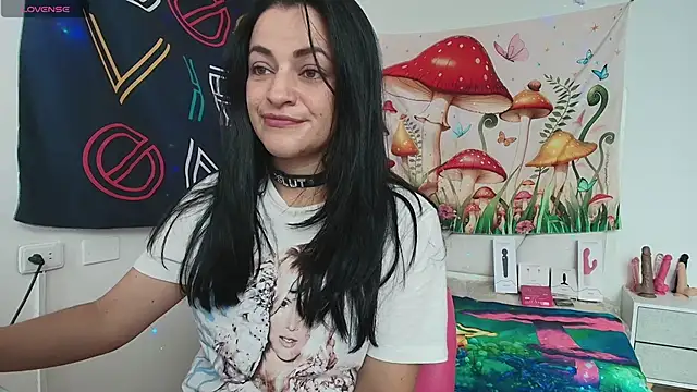 LovelyAzucena online show from March 27, 2026, 2:07 pm