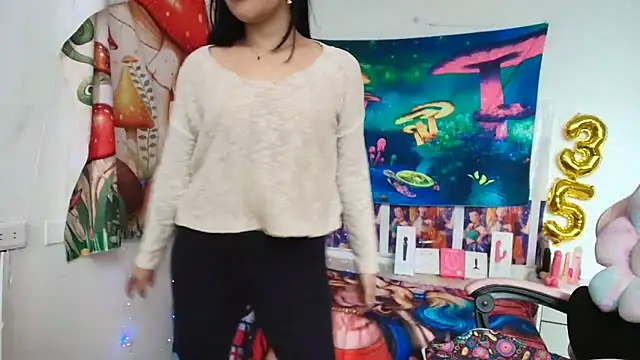 Snapshot of LovelyAzucena chatting on May 26, 2026, 2:37 pm LovelyAzucena online show from May 26, 2026, 2:37 pm