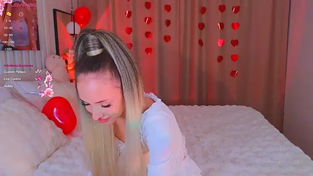Snapshot of Lana_me chatting on February 5, 2025, 3:09 pm Lana me online show from February 5, 2025, 3:09 pm