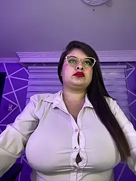 Snapshot of MiiaaJoness chatting on March 6, 2025, 3:02 pm MiiaaJoness online show from March 6, 2025, 3:02 pm