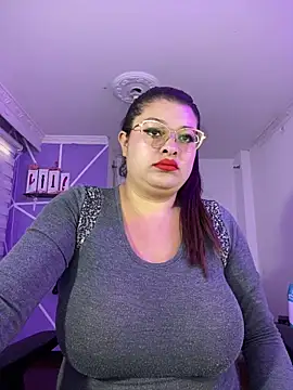 Snapshot of MiiaaJoness chatting on January 23, 2025, 3:01 pm MiiaaJoness online show from January 23, 2025, 3:01 pm