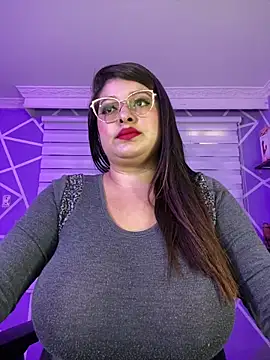 Snapshot of MiiaaJoness chatting on February 27, 2025, 3:05 pm MiiaaJoness online show from February 27, 2025, 3:05 pm