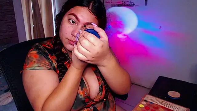 girl milk2 online show from February 26, 2026, 1:33 pm