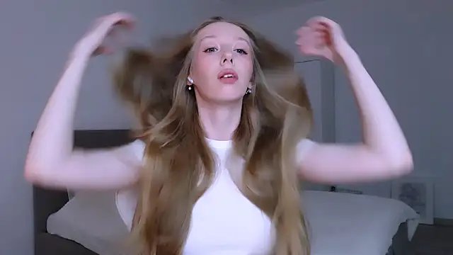 Luna insniity online show from February 26, 2026, 8:53 pm