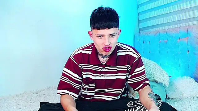  justinmoon2 online show from July 25, 2026, 4:53 am