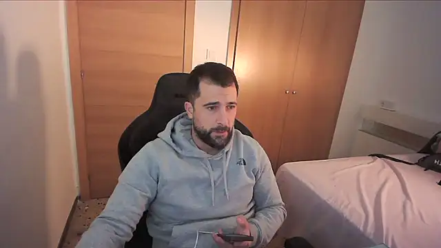 alex877x online show from November 28, 2025, 3:45 pm