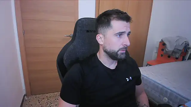 alex877x online show from October 16, 2025, 6:32 am