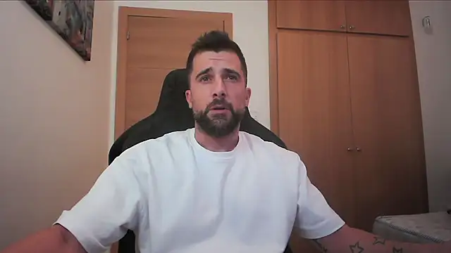 alex877x online show from October 7, 2025, 9:43 am