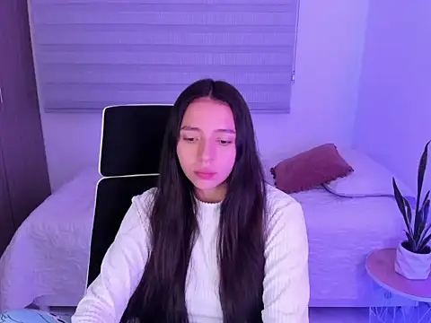 Camila ec2 online show from February 25, 2026, 2:12 am