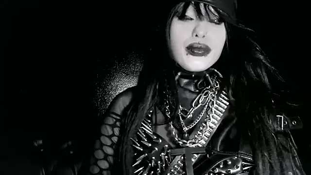 XXIOUX online show from April 3, 2026, 5:58 am