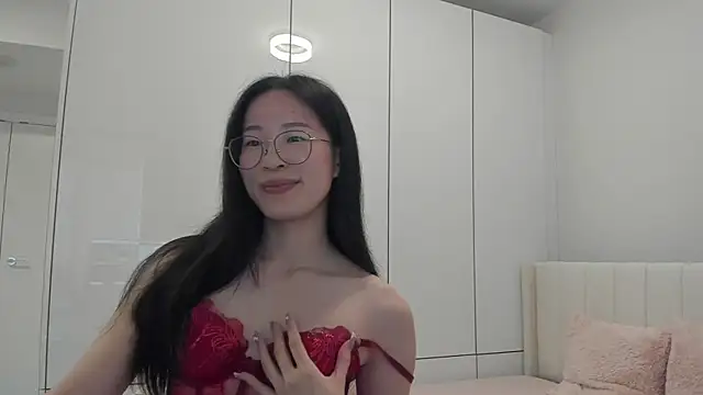 Snapshot of secretgirlfriendxo chatting on December 13, 2025, 10:27 pm secretgirlfriendxo online show from December 13, 2025, 10:27 pm