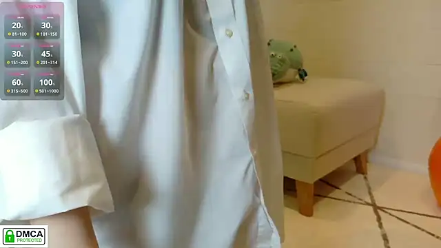 SUZU  online show from October 5, 2025, 12:18 pm