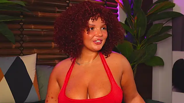 Snapshot of CelesteBailey chatting on March 7, 2025, 10:02 am CelesteBailey online show from March 7, 2025, 10:02 am