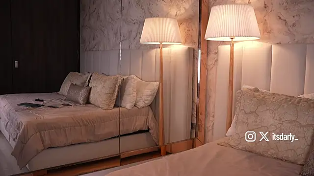 Rosalie vega online show from April 14, 2026, 4:34 pm