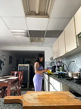 azahar  ziiz online show from March 18, 2026, 4:30 pm