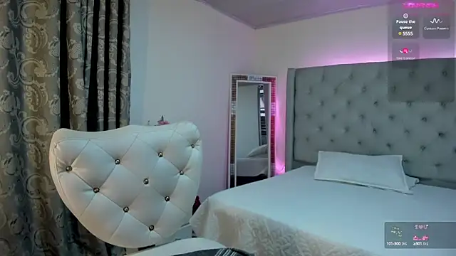 andykiuty online show from March 19, 2025, 8:00 pm