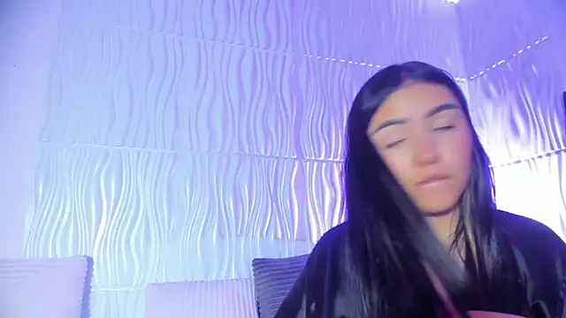 Snapshot of Abby__colins chatting on February 3, 2026, 9:31 pm Abby colins online show from February 3, 2026, 9:31 pm