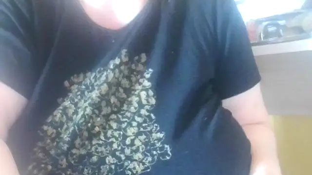 Nataliesbestjuggs online show from August 2, 2026, 3:31 pm