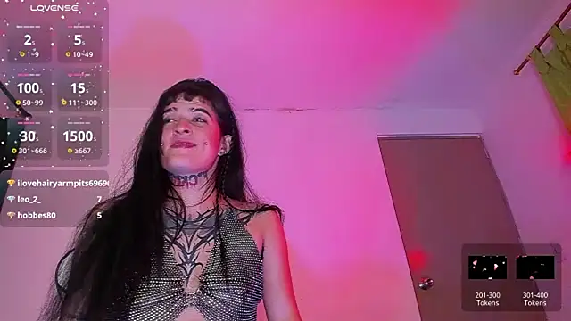 sarah benjjaminn online show from June 18, 2026, 9:14 am